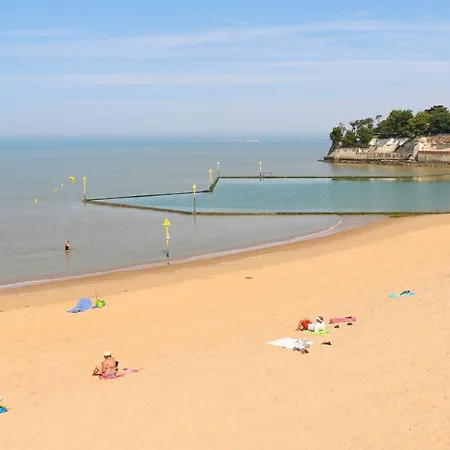 Presqu'ile Proche De La Parking Prive Apartman